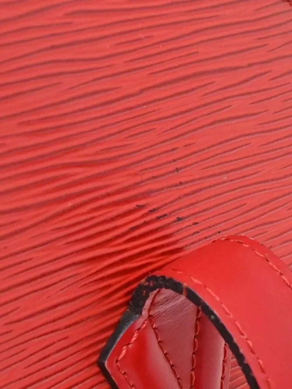 LOUIS VUITTON RED EPI LUSSAC SHOULDER BAG